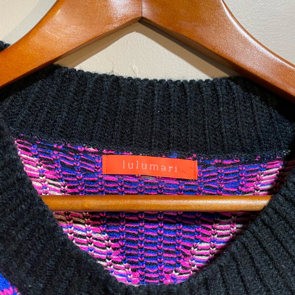 Lulumari Sweater - Picture 2 of 3